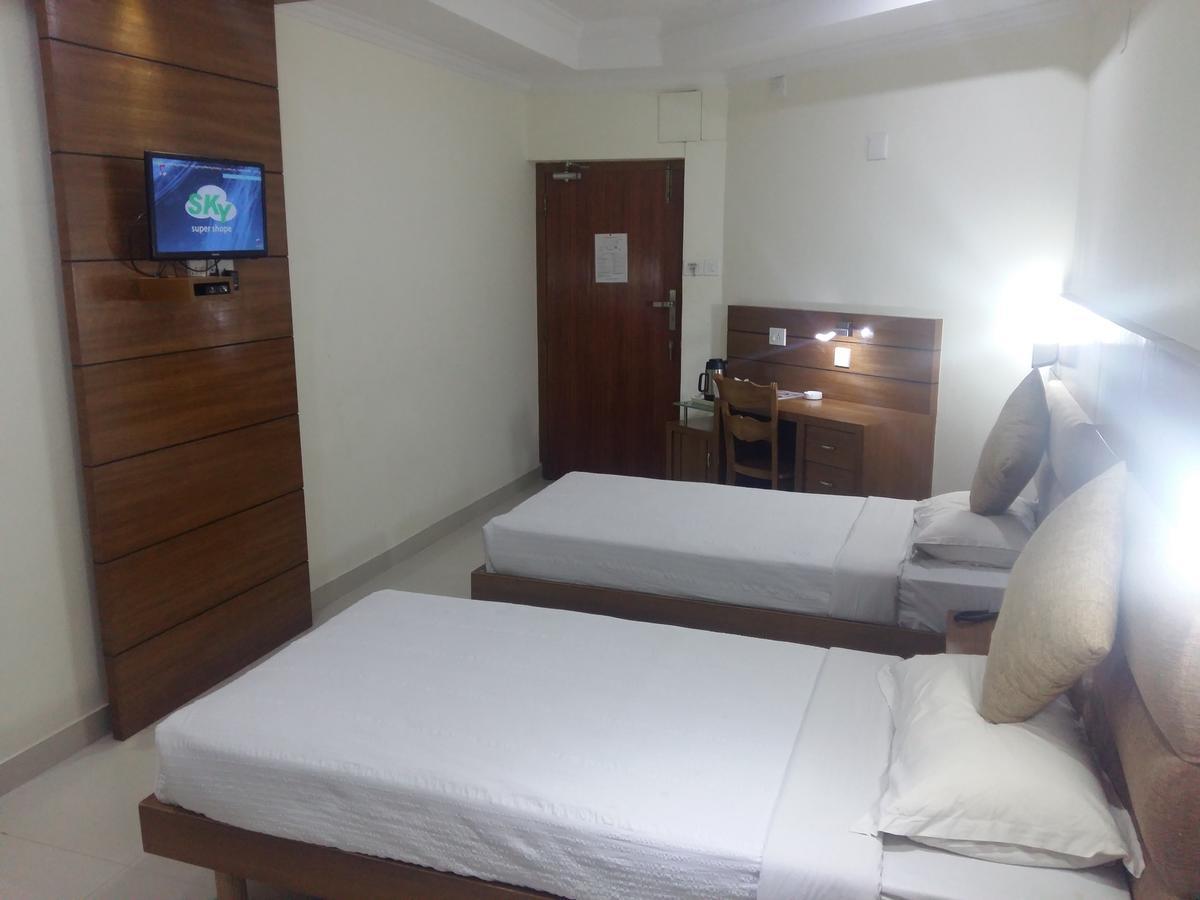 Sree Gokulam Residency Thrissur Exterior foto