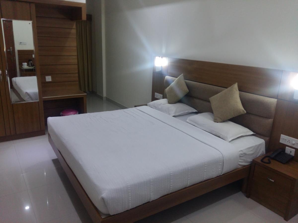 Sree Gokulam Residency Thrissur Exterior foto